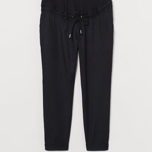 H&M Maternity Mama Ankle Pants